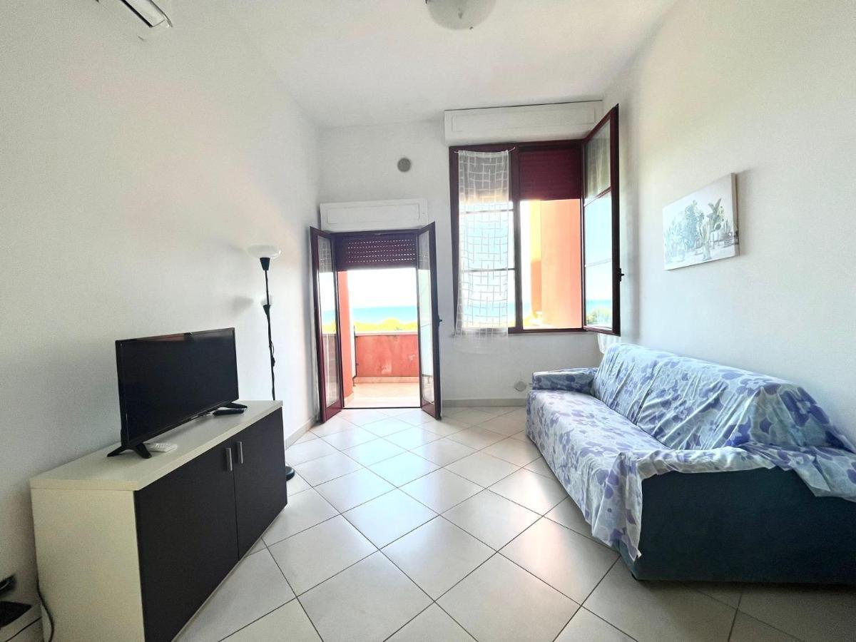 Appartamenti Regina Del Mare Calambrone Exterior foto
